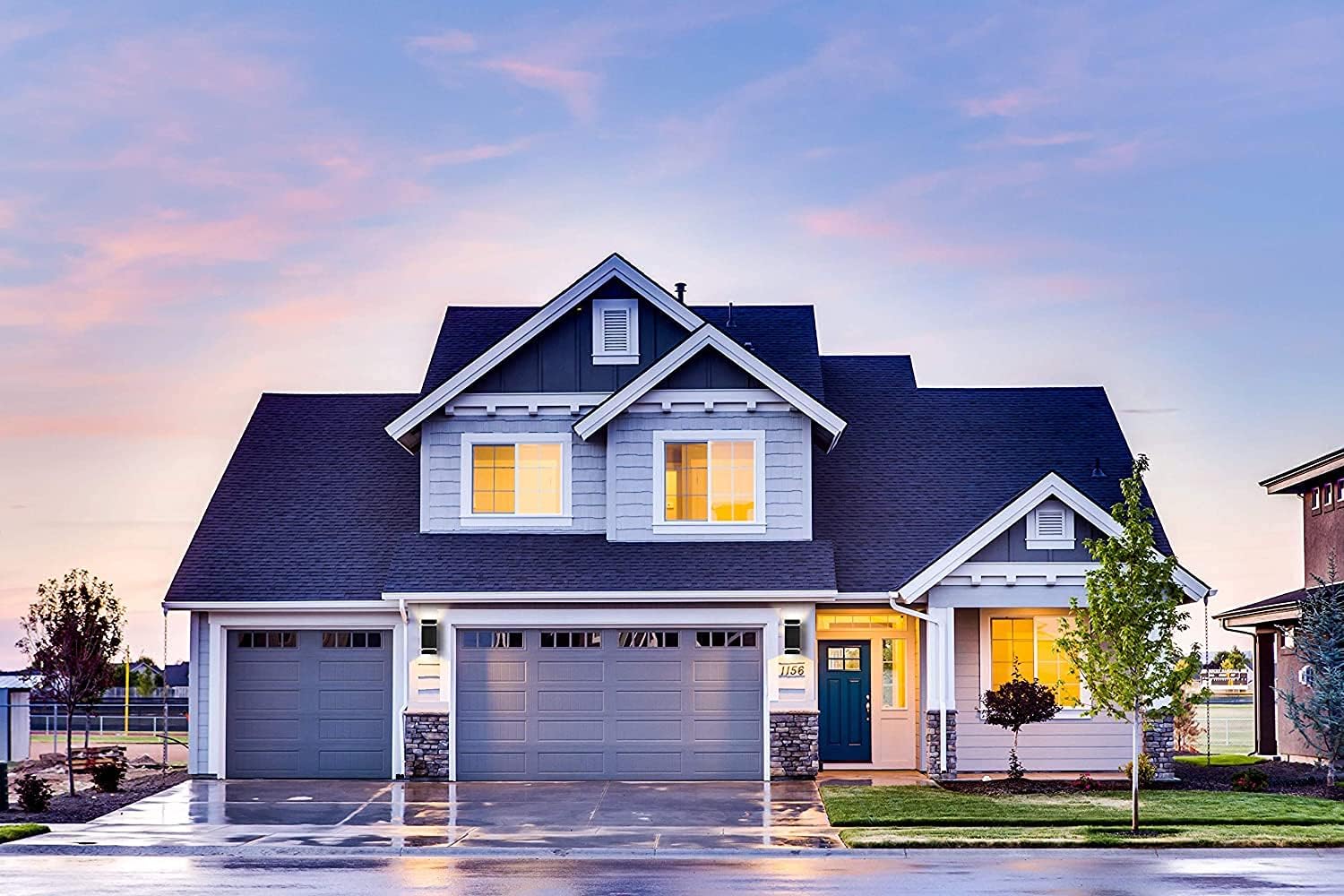 LMP 4 Packs Dusk to Dawn Outdoor Lighting, Outdoor Light Fixture with 5w LED Bulbs, Outdoor Wall Lights IP65 Waterproof Aluminum Up and Down Outdoor Lights for House, Garage, Porch, Doorway